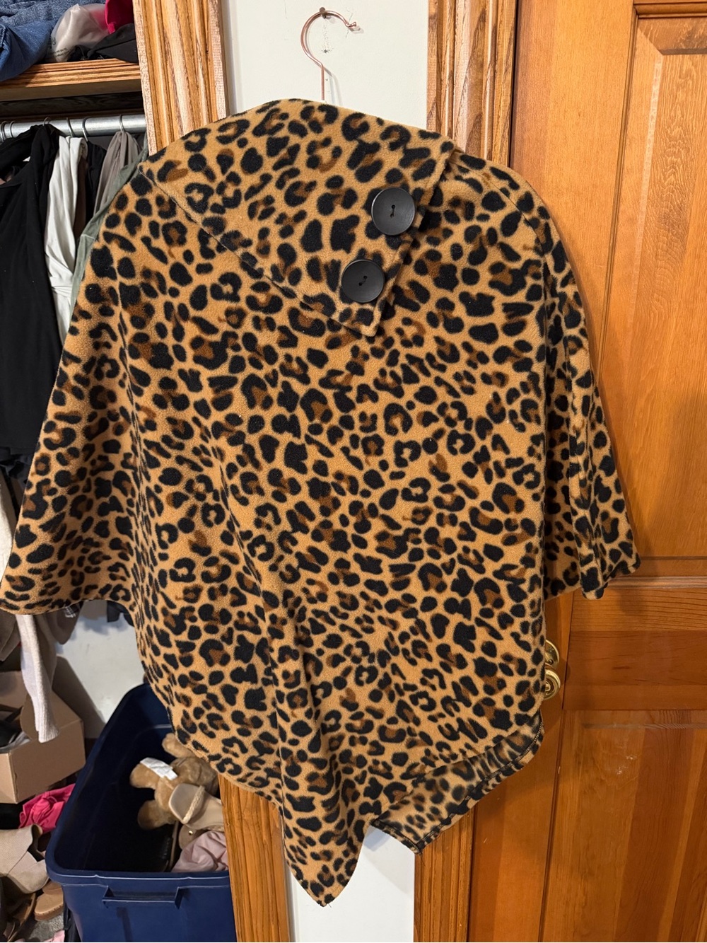 Girls' Leopard Print Button-Shoulder Top in Brown/Black
